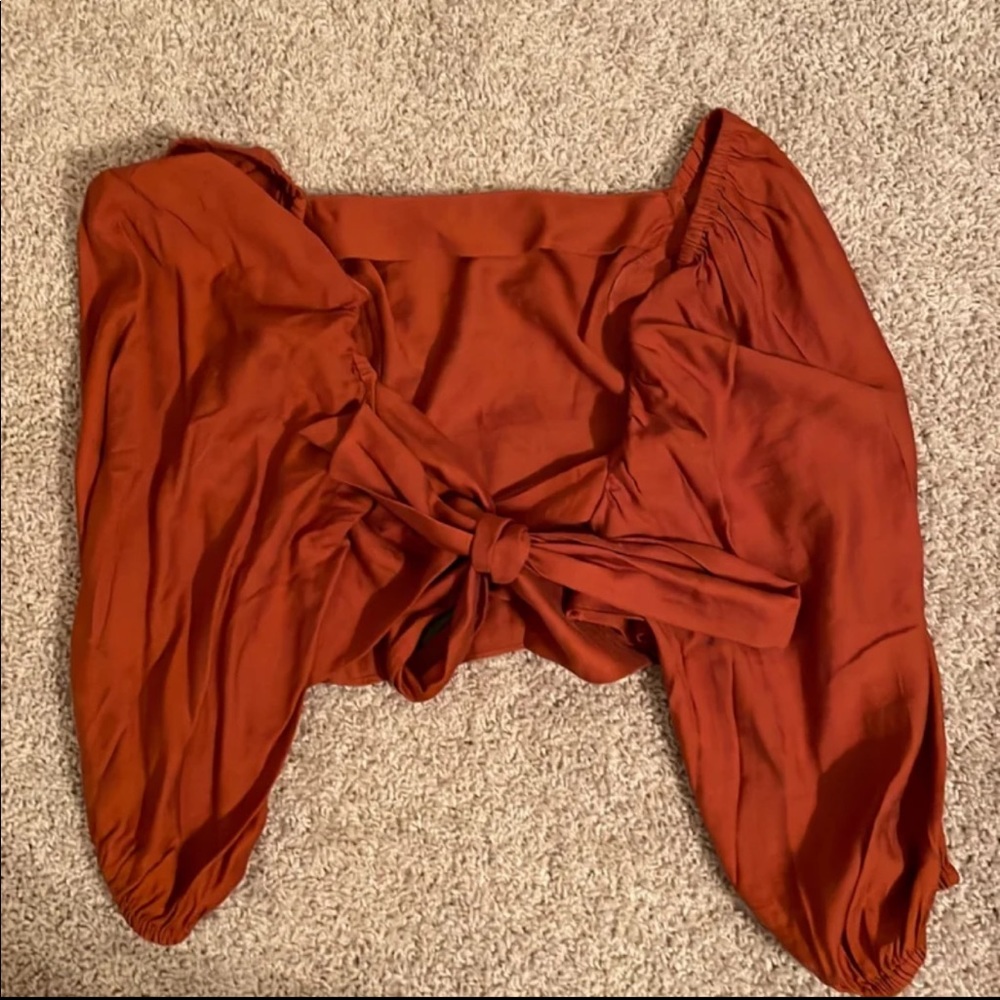 Backless Crop Top! - Picture 4 of 5